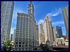 Magnificent Mile 141 - Gothic 1920s skyscraper